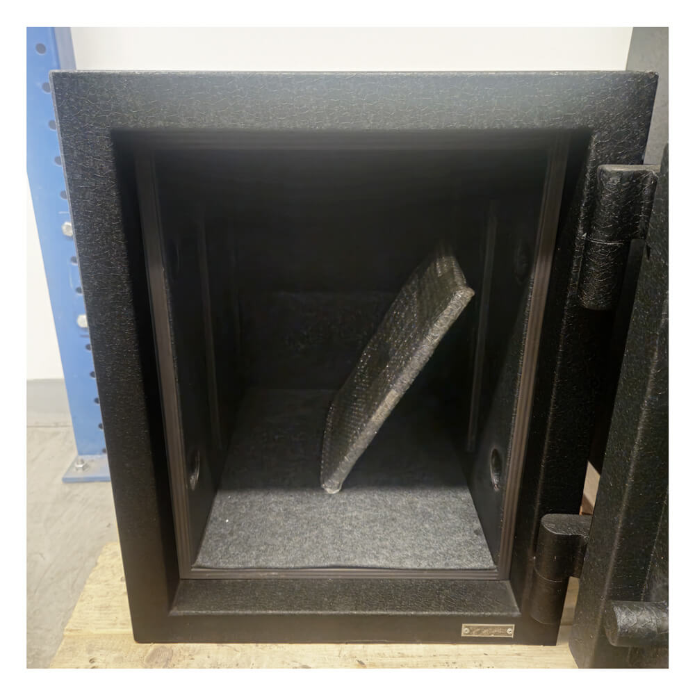 Stealth CS20 Concrete Composite Safe | Black - Blemished