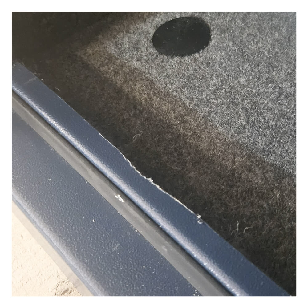 Inner door seal of Amsec am2020 safe
