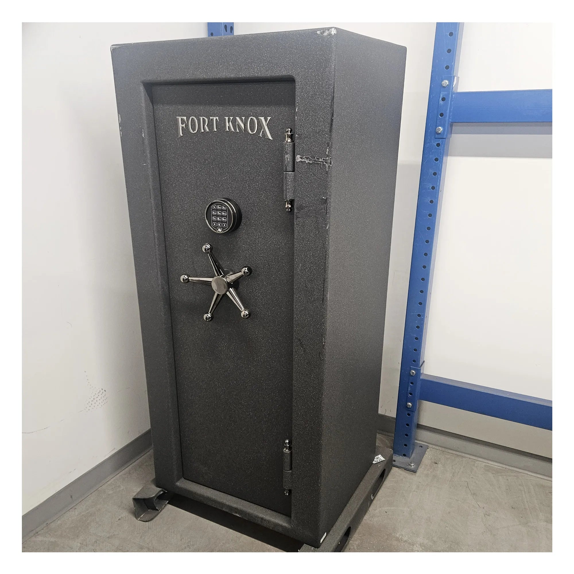 Dean Safe Fort Knox Spartan 6026 dark granite used gun safe with visible scratches and paint blemishes