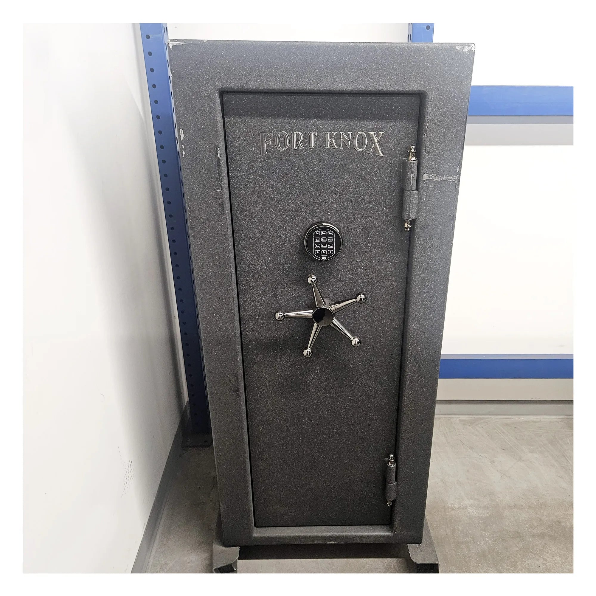 Dean Safe Fort Knox Spartan 6026 dark granite used gun safe with major scratches and paint blemishes