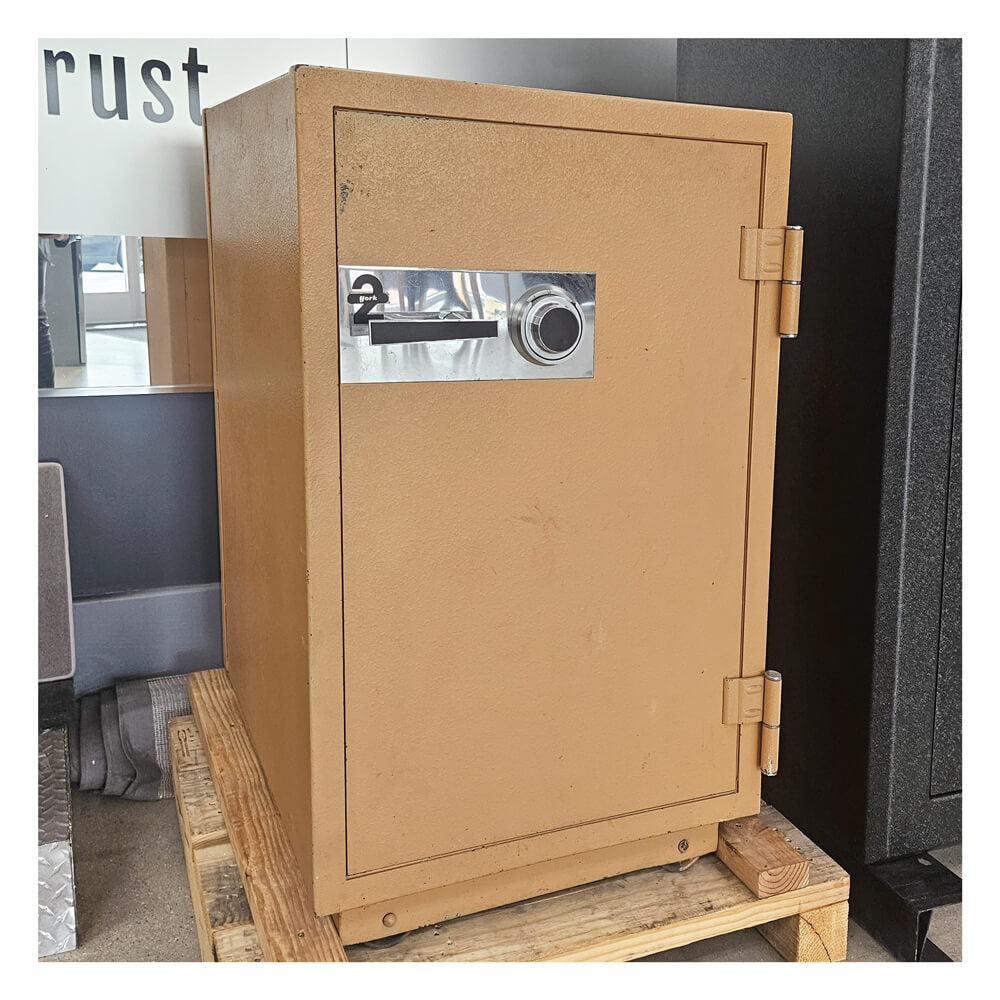 Used Vintage Orange York 2 Fire Safe - Dean Safe 