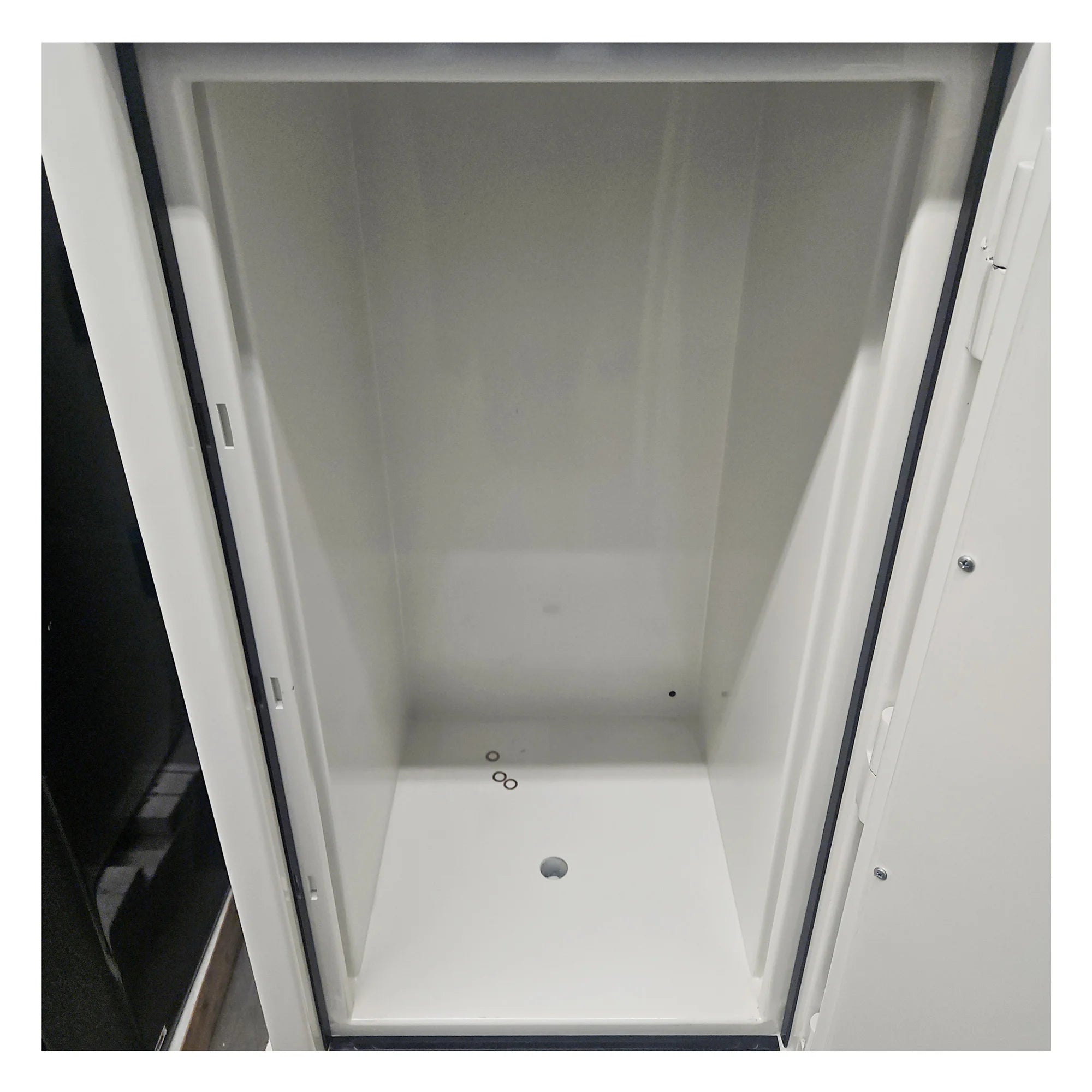 Dean Safe used AMSEC BF3416 white gloss burglar and fire safe with paint chips and scratches