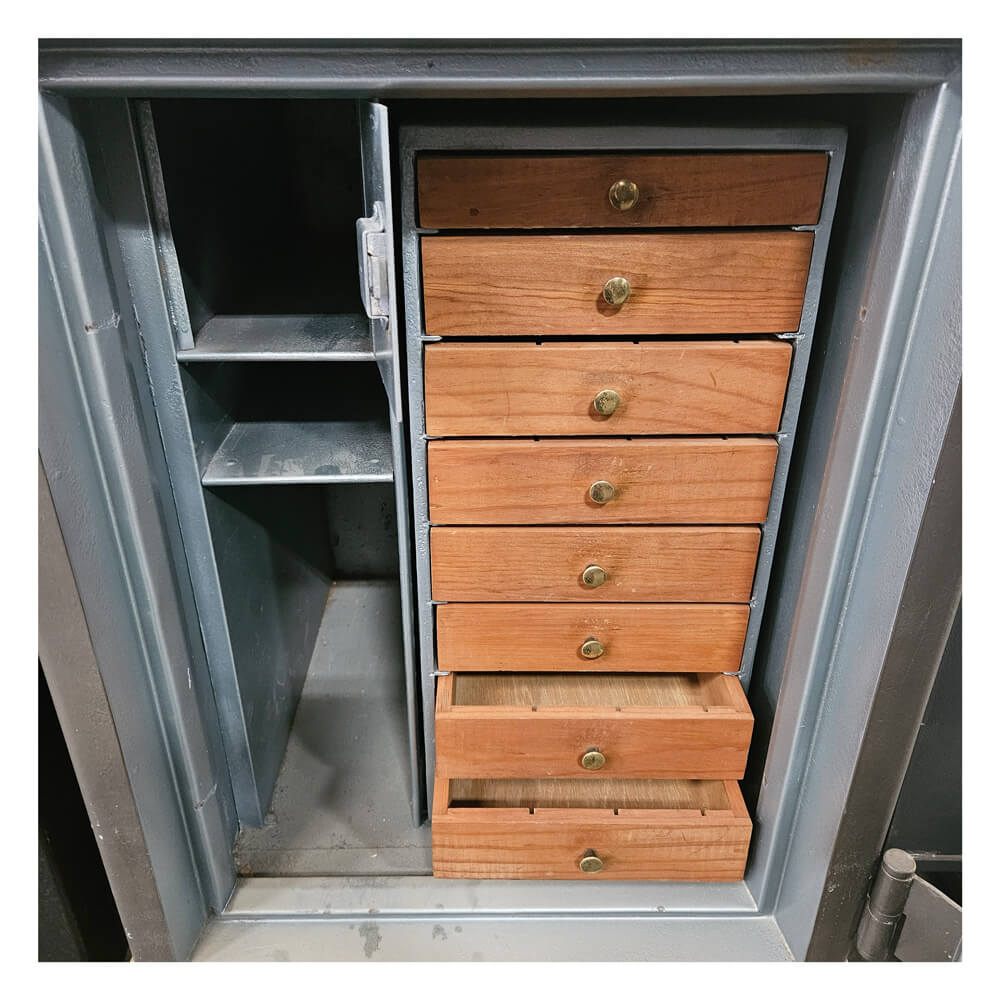 Used Tower Deluxe Metal Safe - Teal/Metallic Finish - Dean Safe 