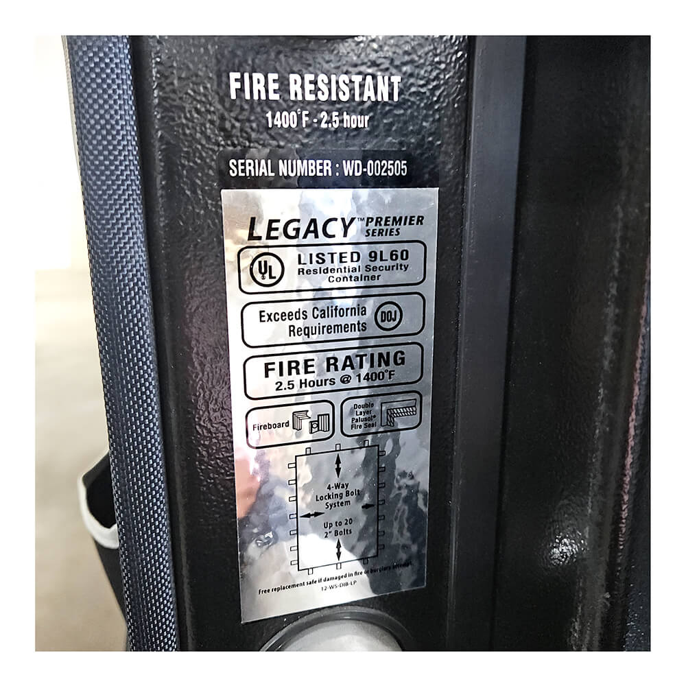 Winchester Legacy Premier 53 with Small Damages - Dean Safe